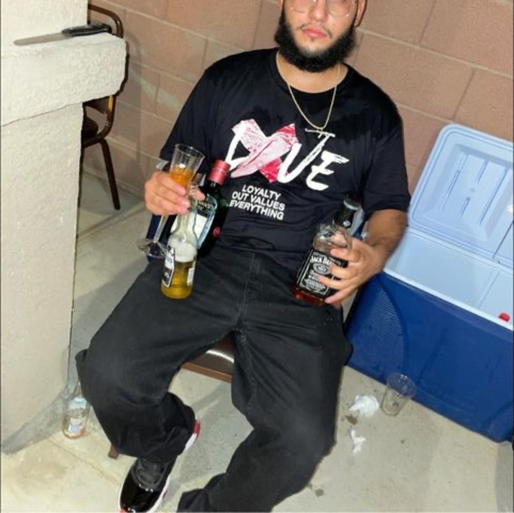 Meet your Posher, Luis